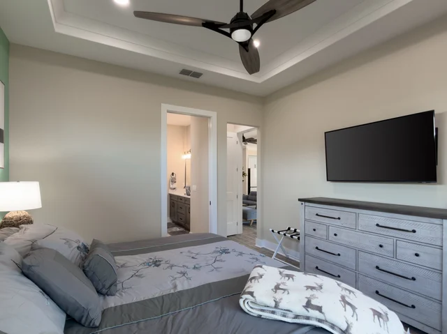Bedroom 1 image 1
