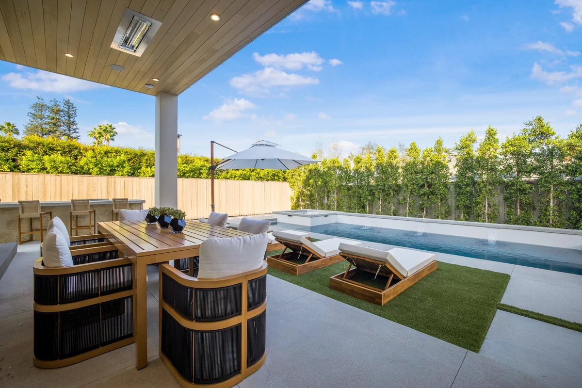 Property in Encino, Los Angeles property photo 4