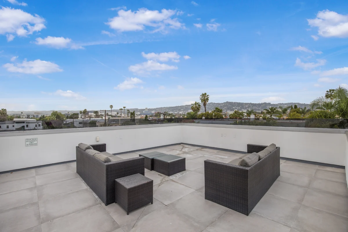 Property in West Hollywood, Los Angeles property photo 5