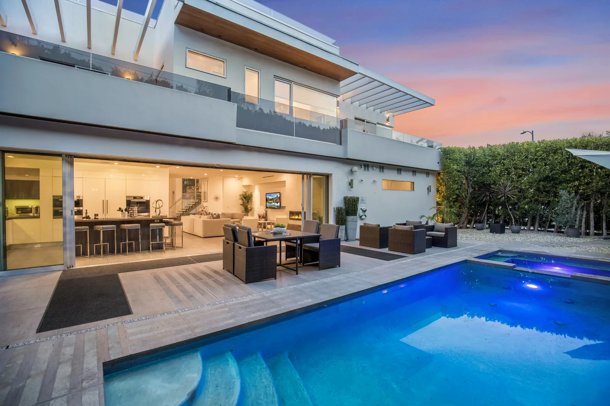 Property in West Hollywood, Los Angeles property photo 2