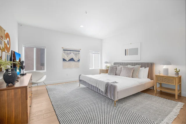 Bedroom 3 image 1