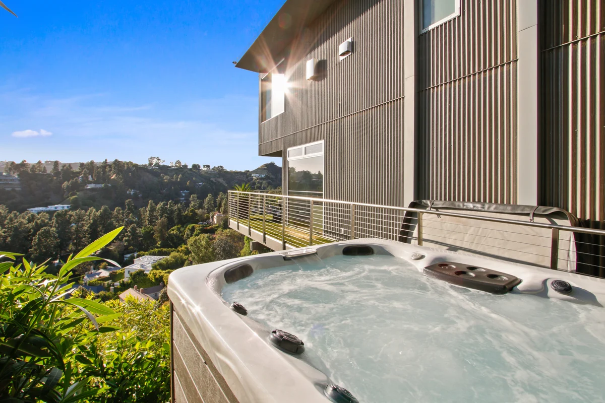 Property in Beverly Hills, Los Angeles property photo 2