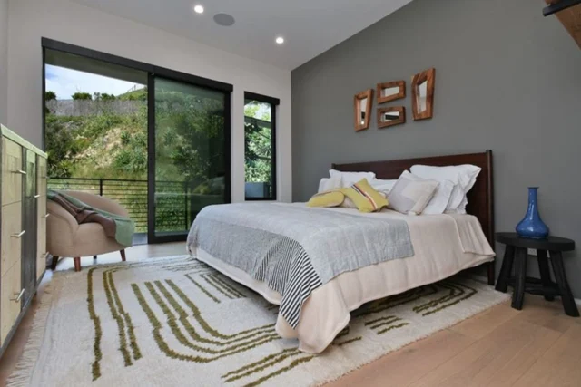 Bedroom 3 image 1