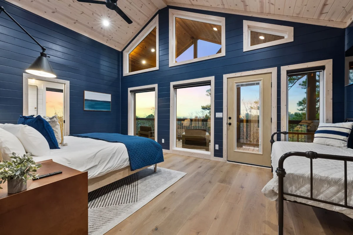 Midnight Skies Luxury 5BR - Hot Tub & Mountain Views #10
