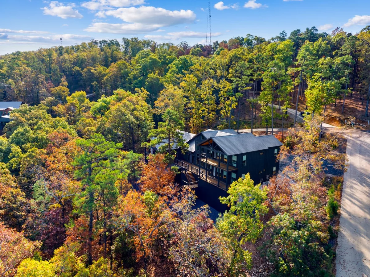 Midnight Skies Luxury 5BR - Hot Tub & Mountain Views #58