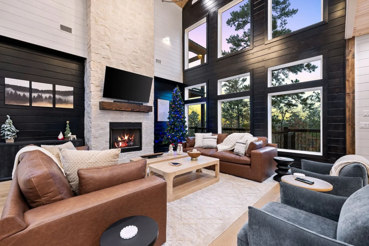 Midnight Skies Luxury 5BR - Hot Tub & Mountain Views #88