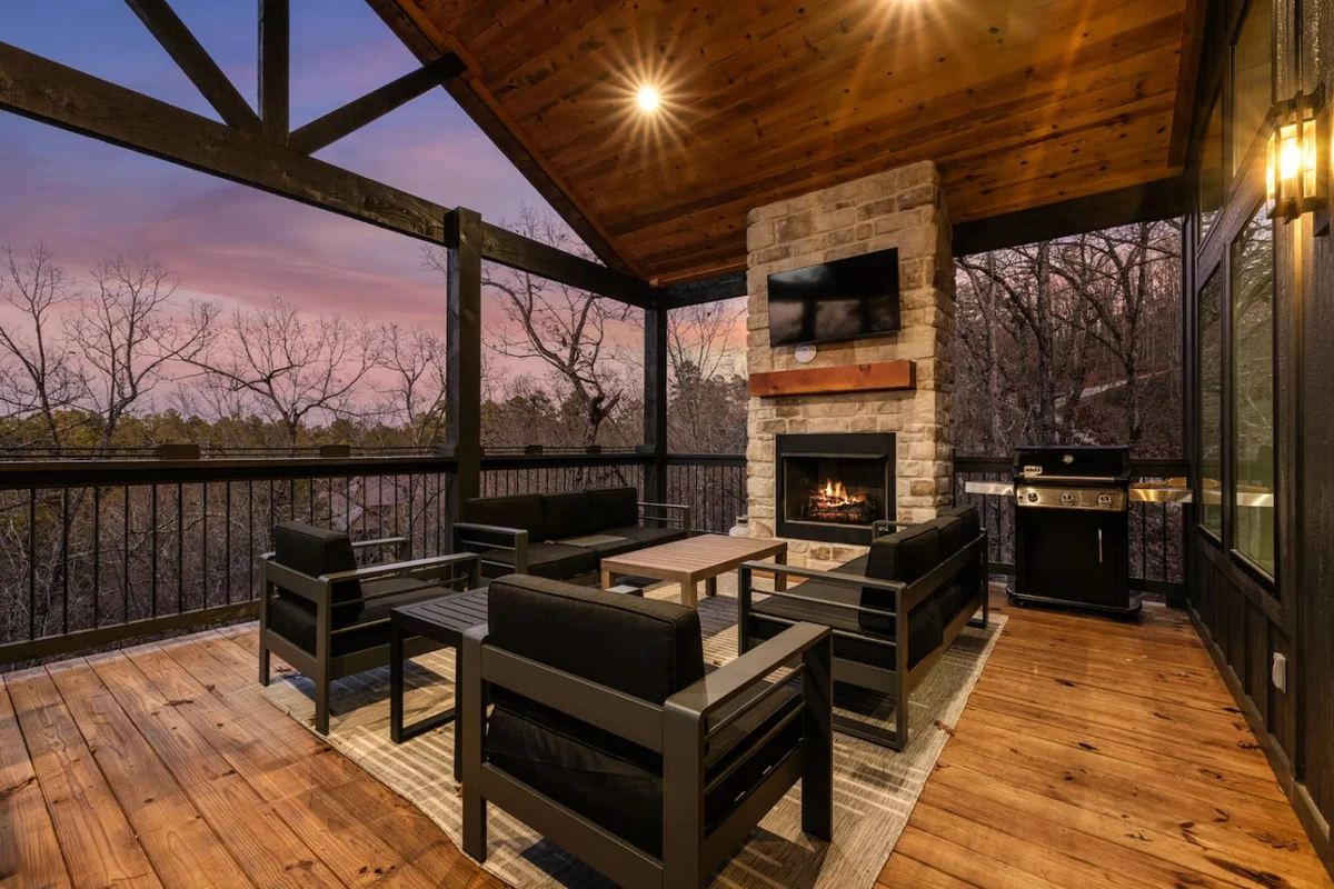 Midnight Skies Luxury 5BR - Hot Tub & Mountain Views #65