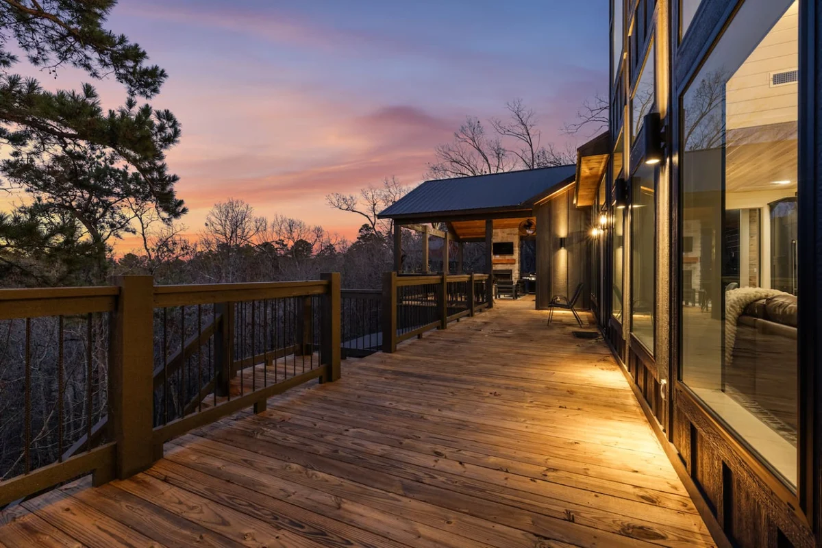 Midnight Skies Luxury 5BR - Hot Tub & Mountain Views #96