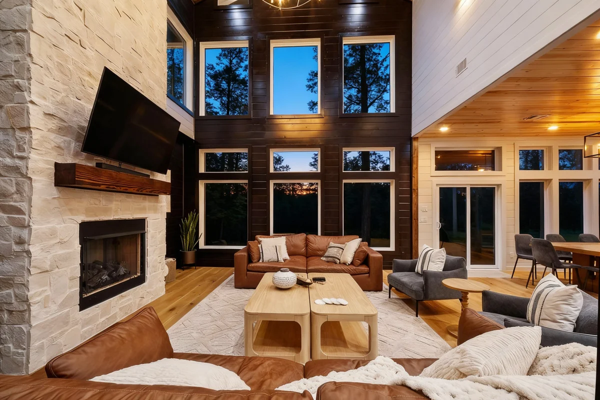Midnight Skies Luxury 5BR - Hot Tub & Mountain Views #109