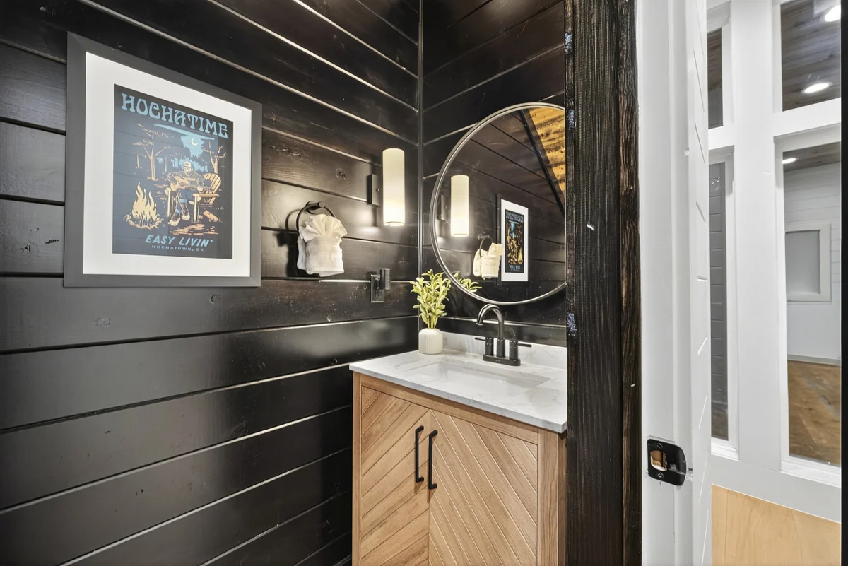 Midnight Skies Luxury 5BR - Hot Tub & Mountain Views #40