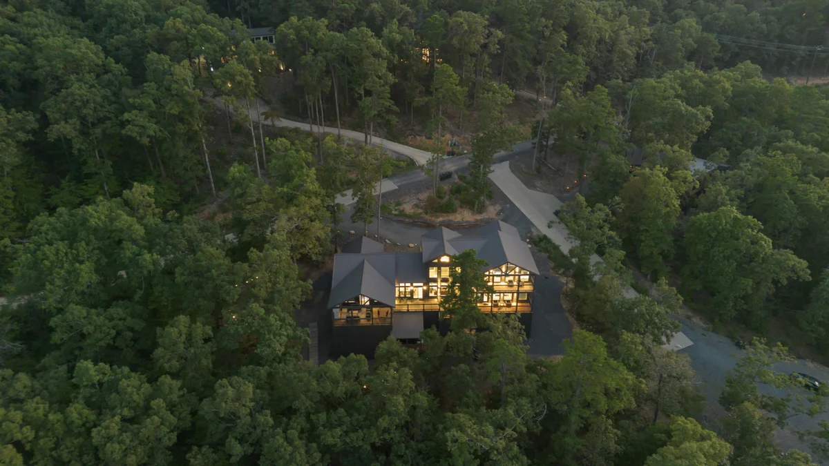Midnight Skies Luxury 5BR - Hot Tub & Mountain Views #120