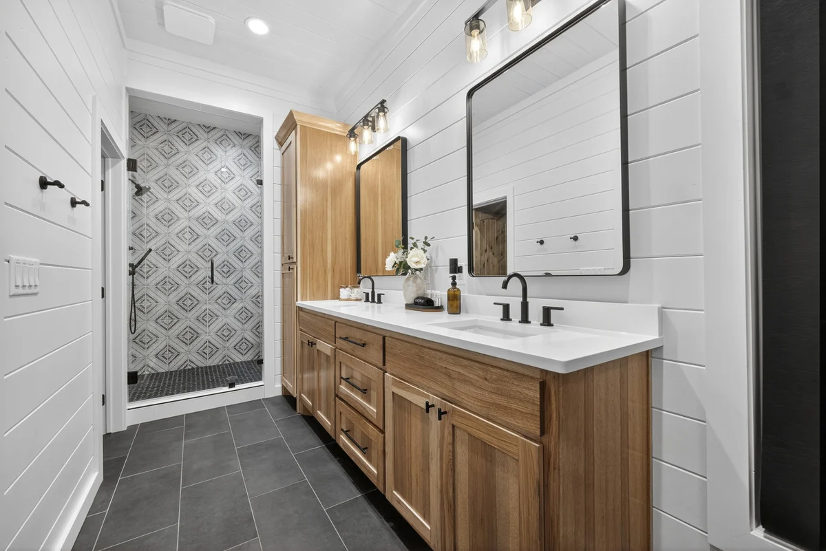 Midnight Skies Luxury 5BR - Hot Tub & Mountain Views #57