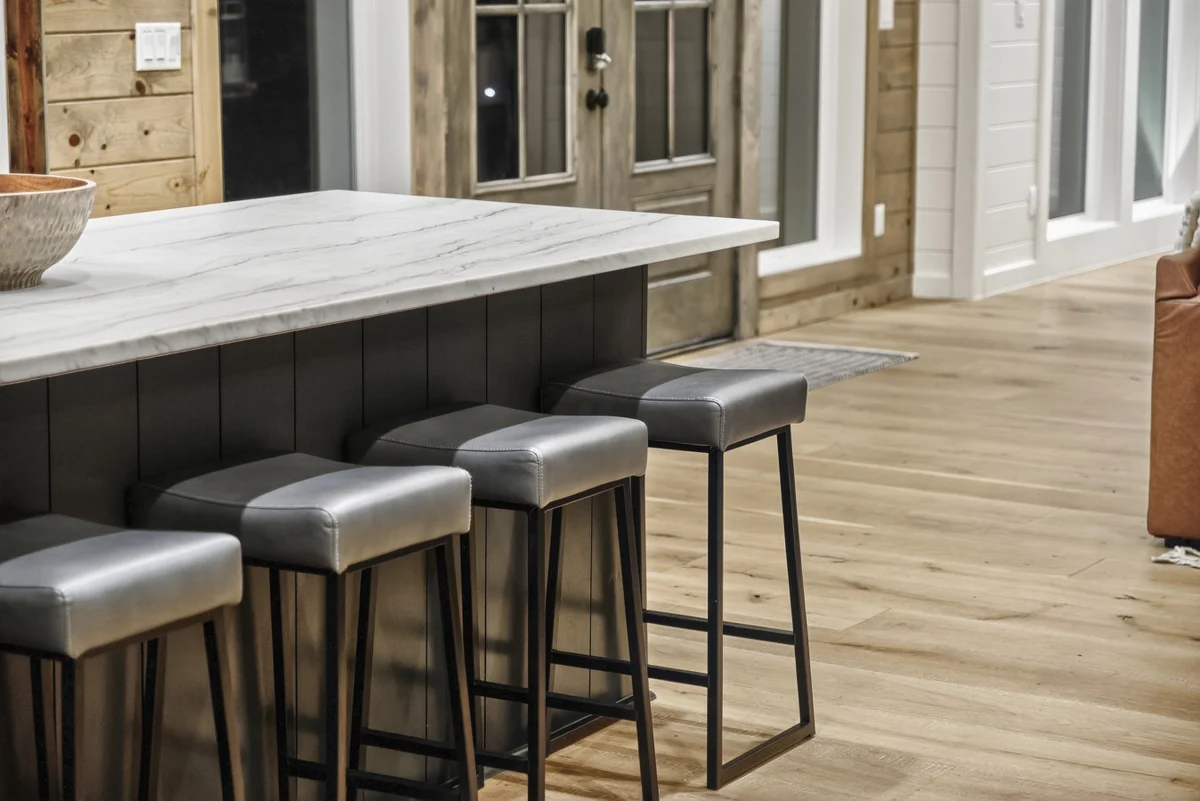 Midnight Skies Luxury 5BR - Hot Tub & Mountain Views #129