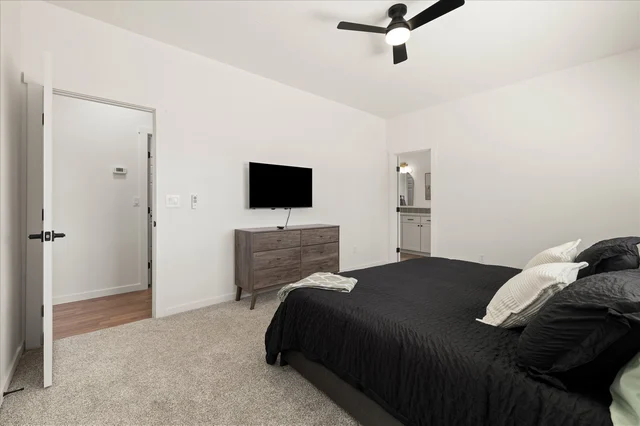 Bedroom 1 image 1