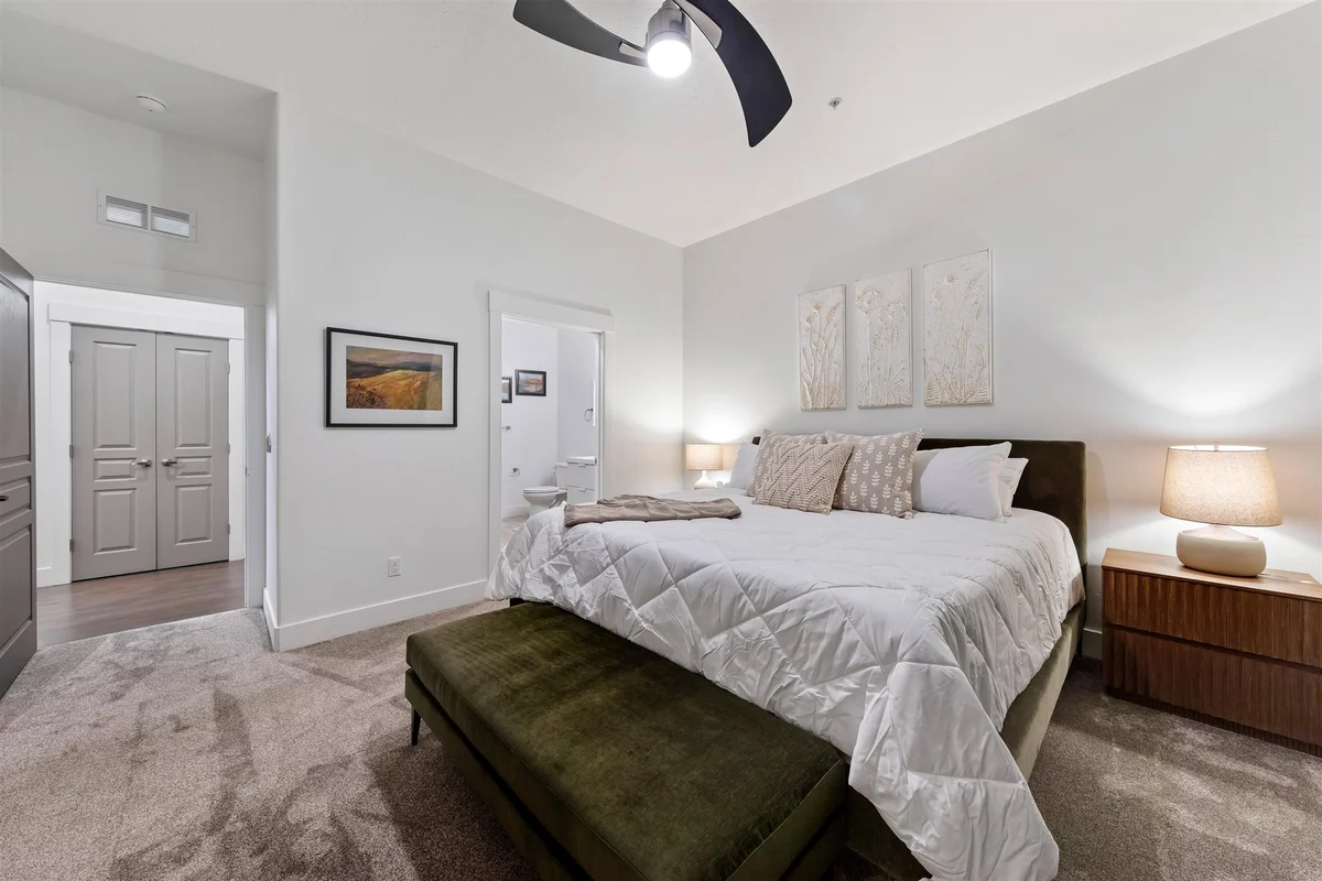 Condo in Boise property photo 3