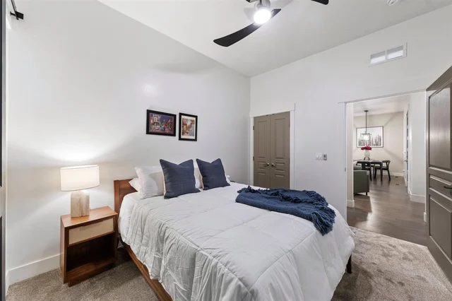 Primary Bedroom with ensuite Bathroom image 1