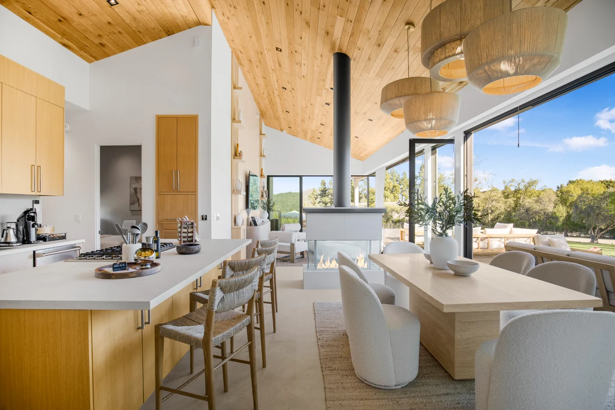 Lechusa - Secluded Creative Compound: Luxury 2-Acre Estate w/ Studio & Pool #9