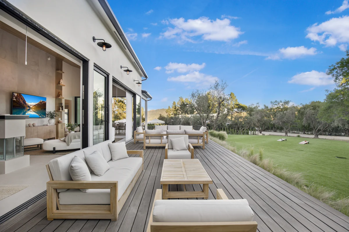 Lechusa - Secluded Creative Compound: Luxury 2-Acre Estate w/ Studio & Pool #12