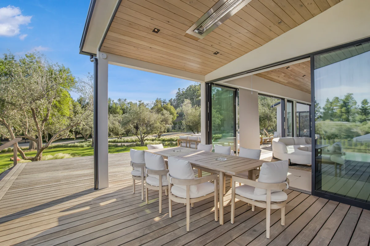 Lechusa - Secluded Creative Compound: Luxury 2-Acre Estate w/ Studio & Pool #32