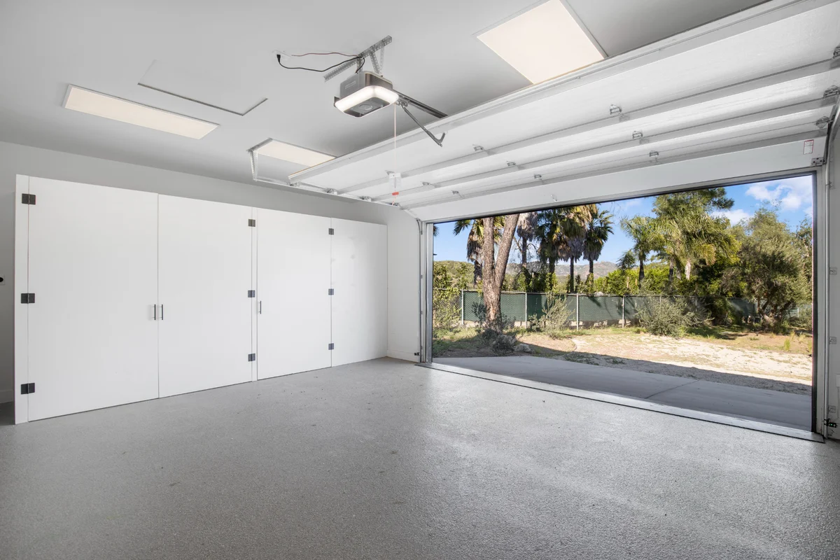 Lechusa - Secluded Creative Compound: Luxury 2-Acre Estate w/ Studio & Pool #56