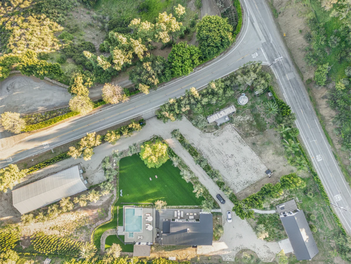 Lechusa - Secluded Creative Compound: Luxury 2-Acre Estate w/ Studio & Pool #60