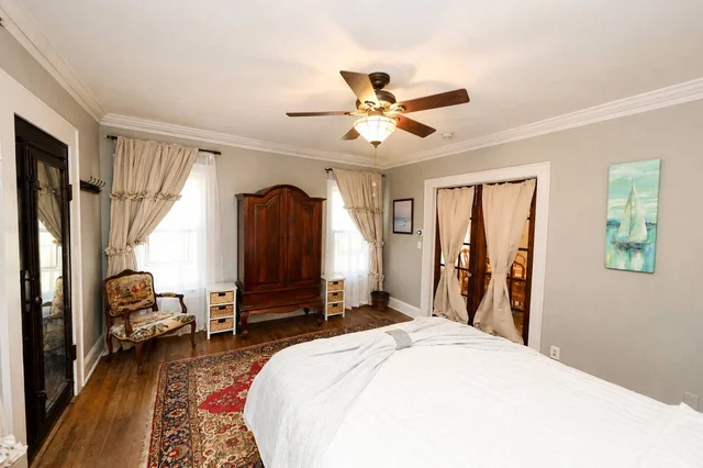 BEDROOM image 1