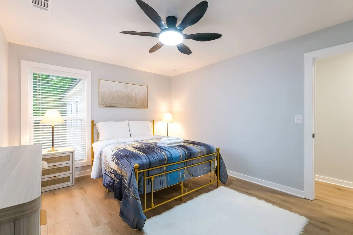 Bedroom 3 image 1