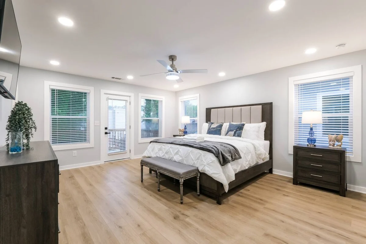 Bedroom 1 image 1