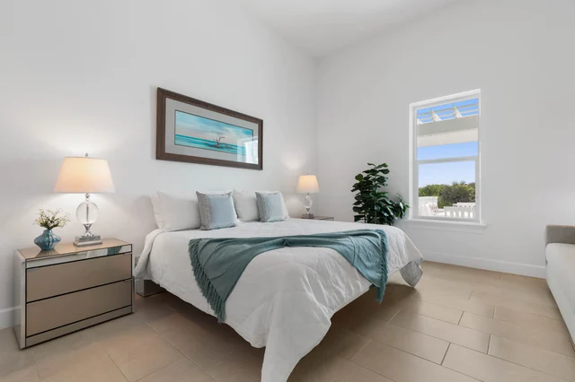 Bedroom 1 image 1