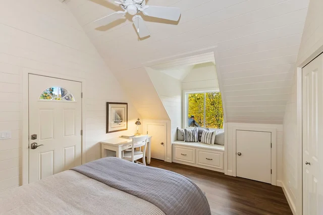 Bedroom 1 image 1