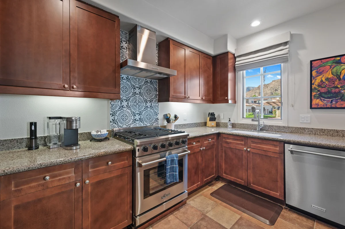 Property in La Quinta property photo 3