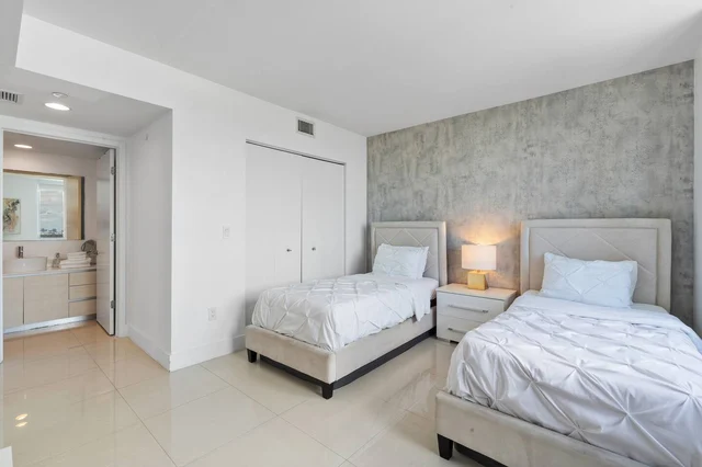 BEDROOM image 1