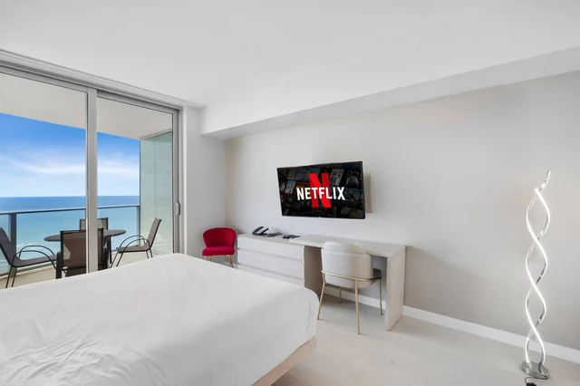 BEDROOM image 1