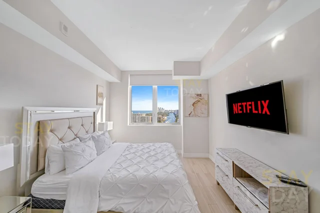 BEDROOM image 1