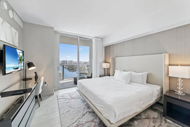 BEDROOM image 1