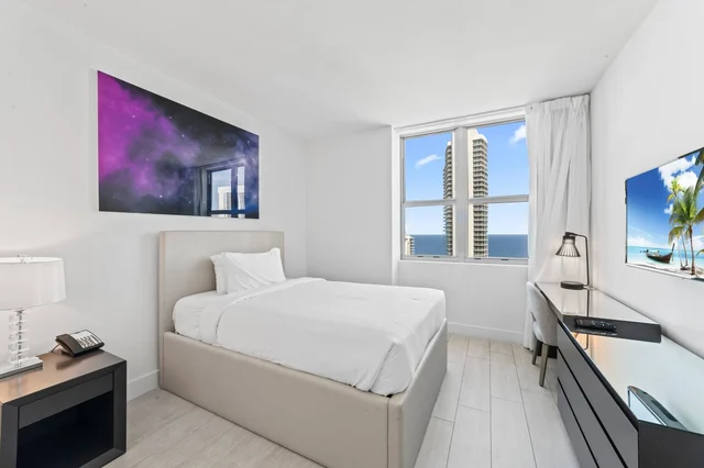 BEDROOM image 1