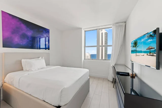 BEDROOM image 1