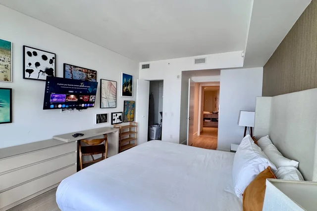 BEDROOM image 1