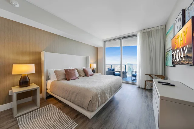 BEDROOM image 1