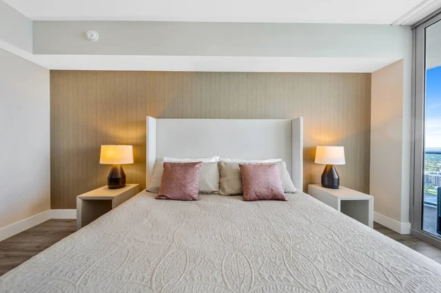 BEDROOM image 1