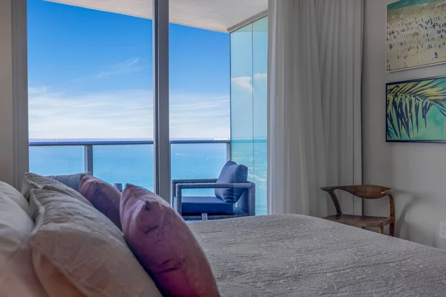 BEDROOM image 1