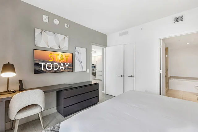 BEDROOM image 1