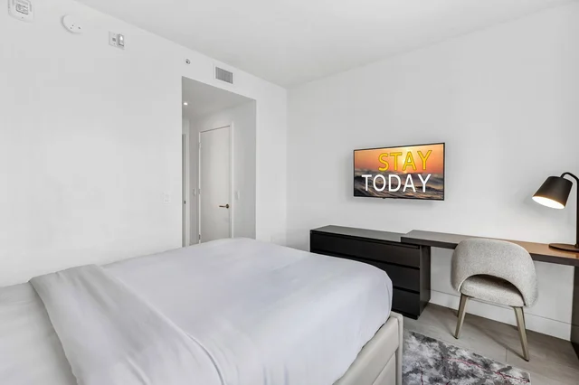 BEDROOM image 1