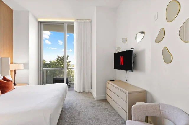 BEDROOM image 1