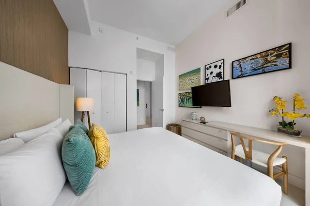 BEDROOM image 1