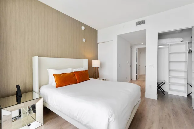 BEDROOM image 1