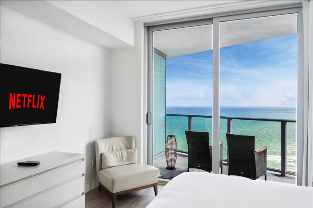 BEDROOM image 1