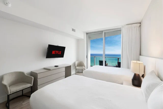 BEDROOM image 1
