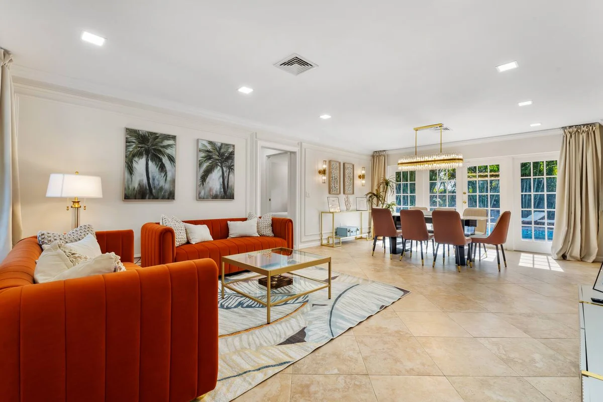 Home in Pompano Beach property photo 2
