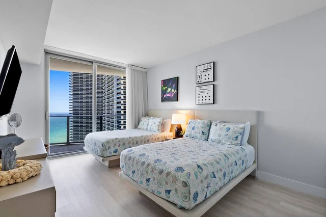 BEDROOM image 1